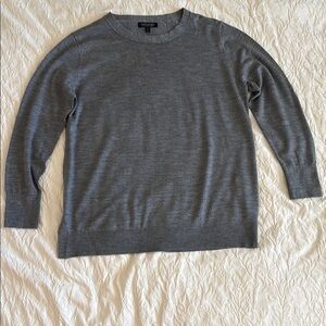 Banana Republic Women's Charcoal Crewneck Sweater